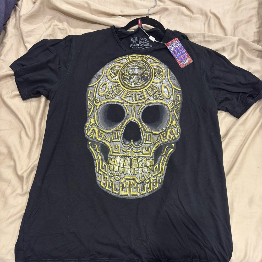 Brand new ay Güey skull T-shirt